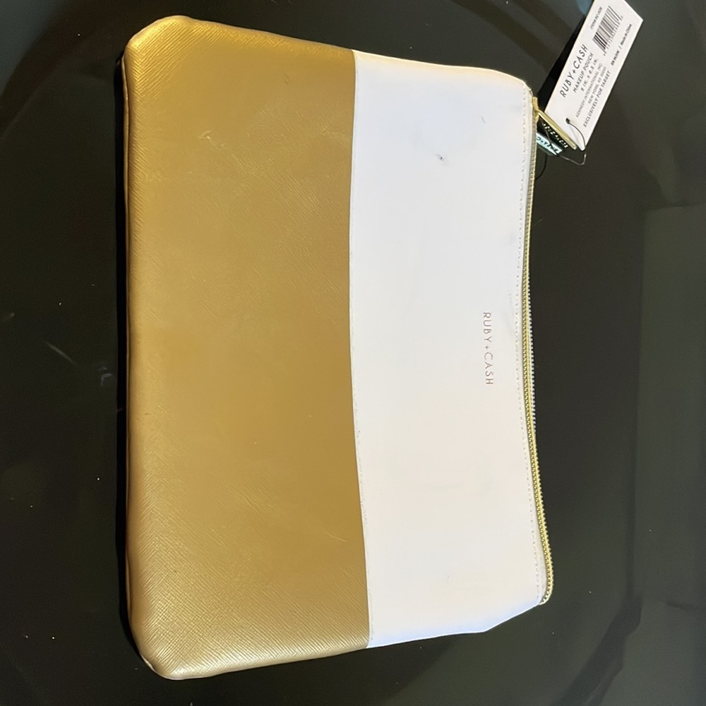 Makeup pouch - Picture 2 of 4